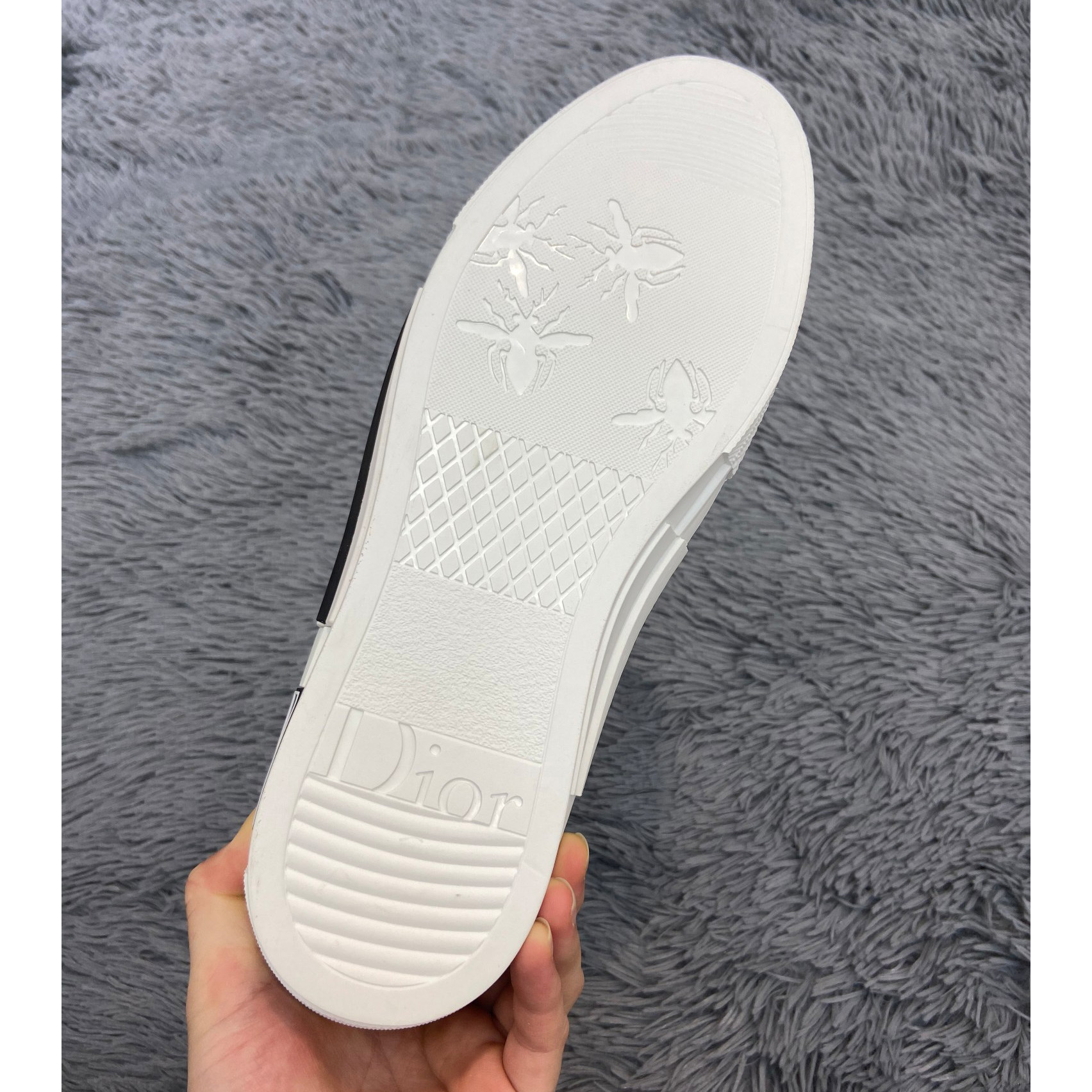 Dior B23 High-Top Sneaker - DopestKickz