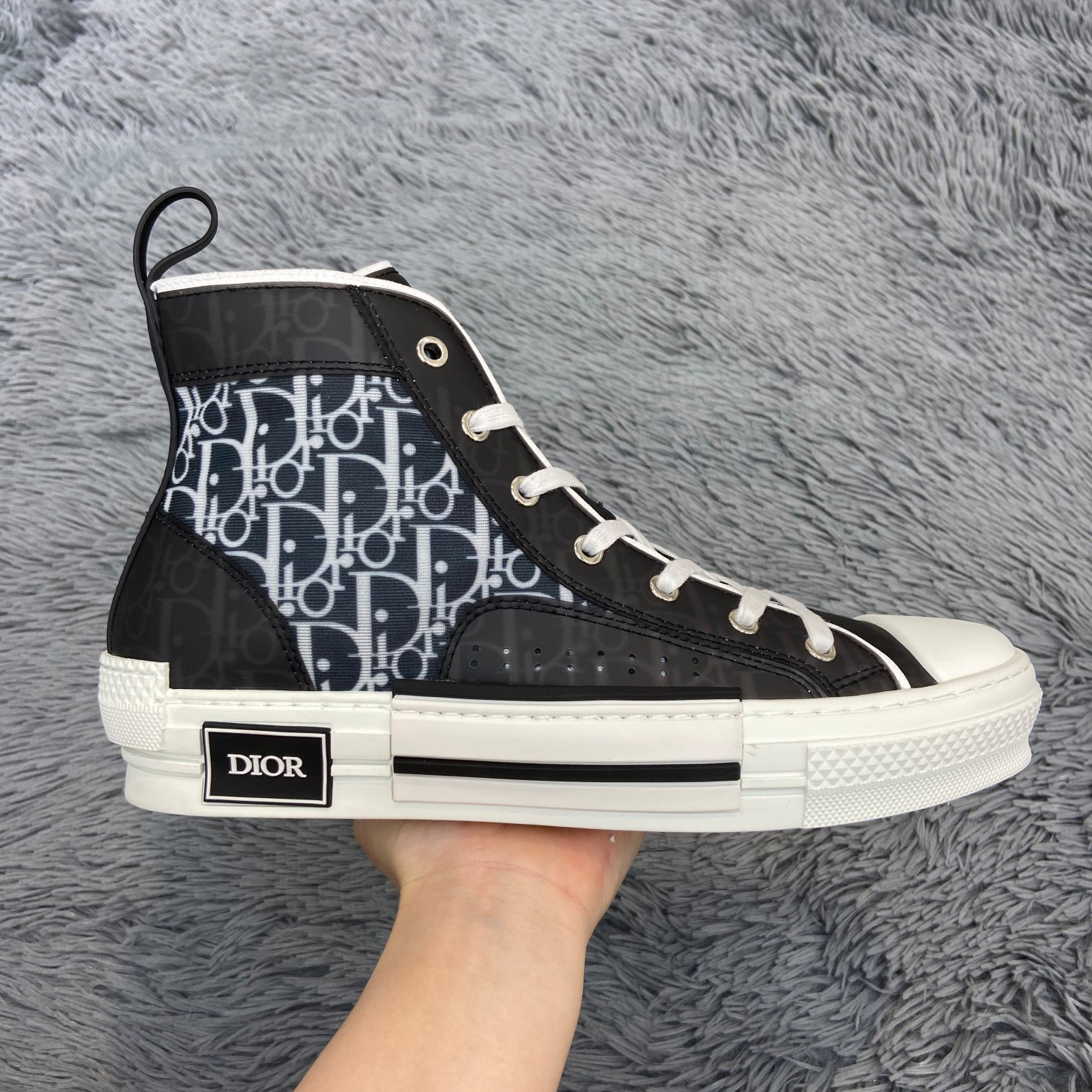 Dior B23 High-Top Sneaker - DopestKickz