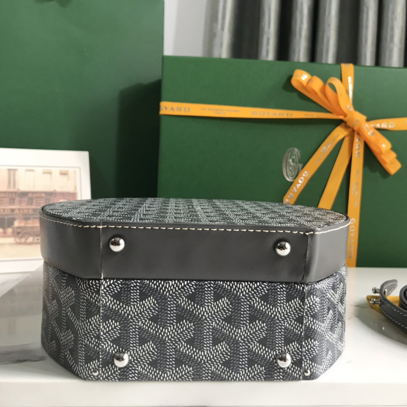 Goyard The Alto Hatbox Trunk Bag(18-16.5-7cm) - DopestKickz