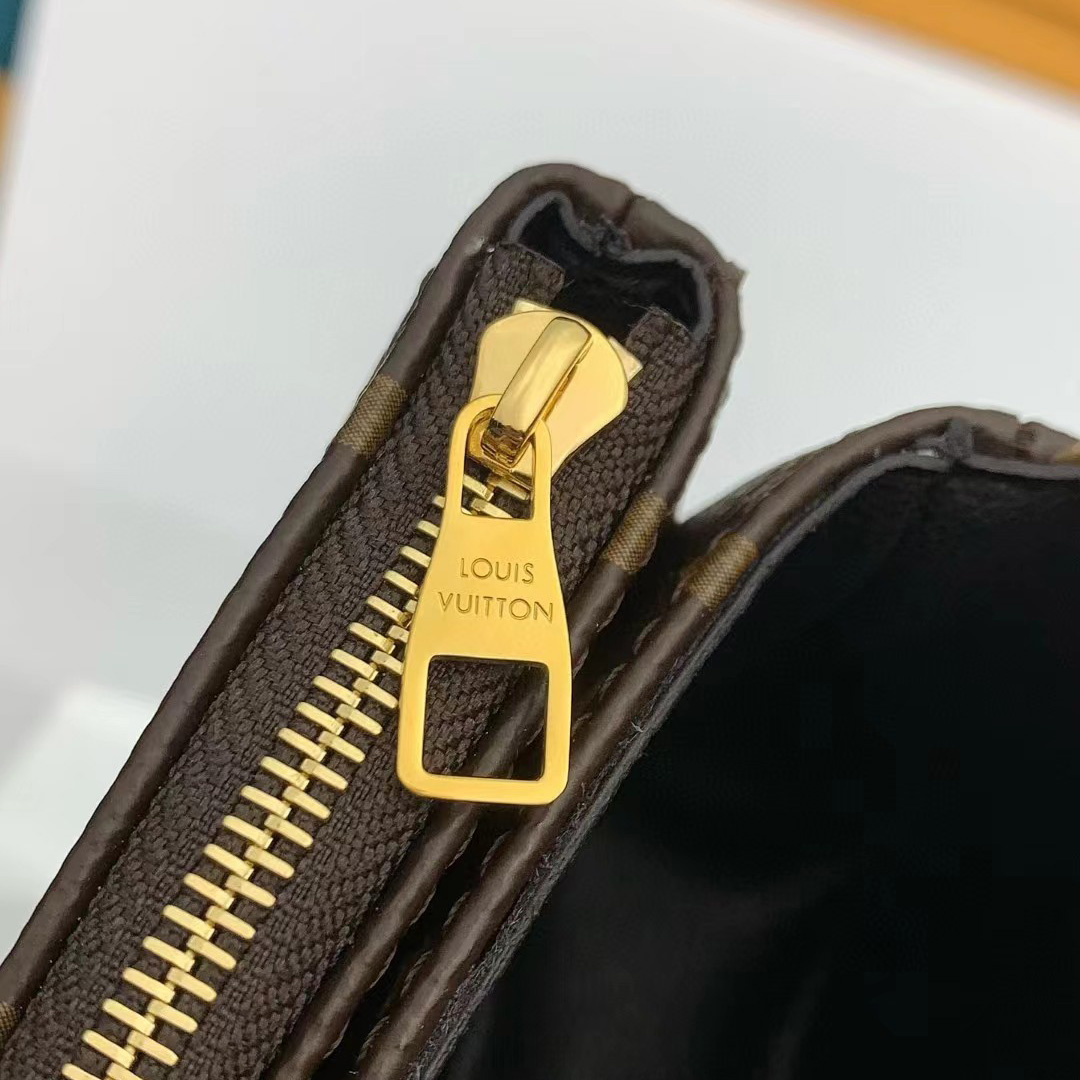 Louis Vuitton Marceau Chain Handbag(24.5-15-6.5cm)     M46126 - DopestKickz