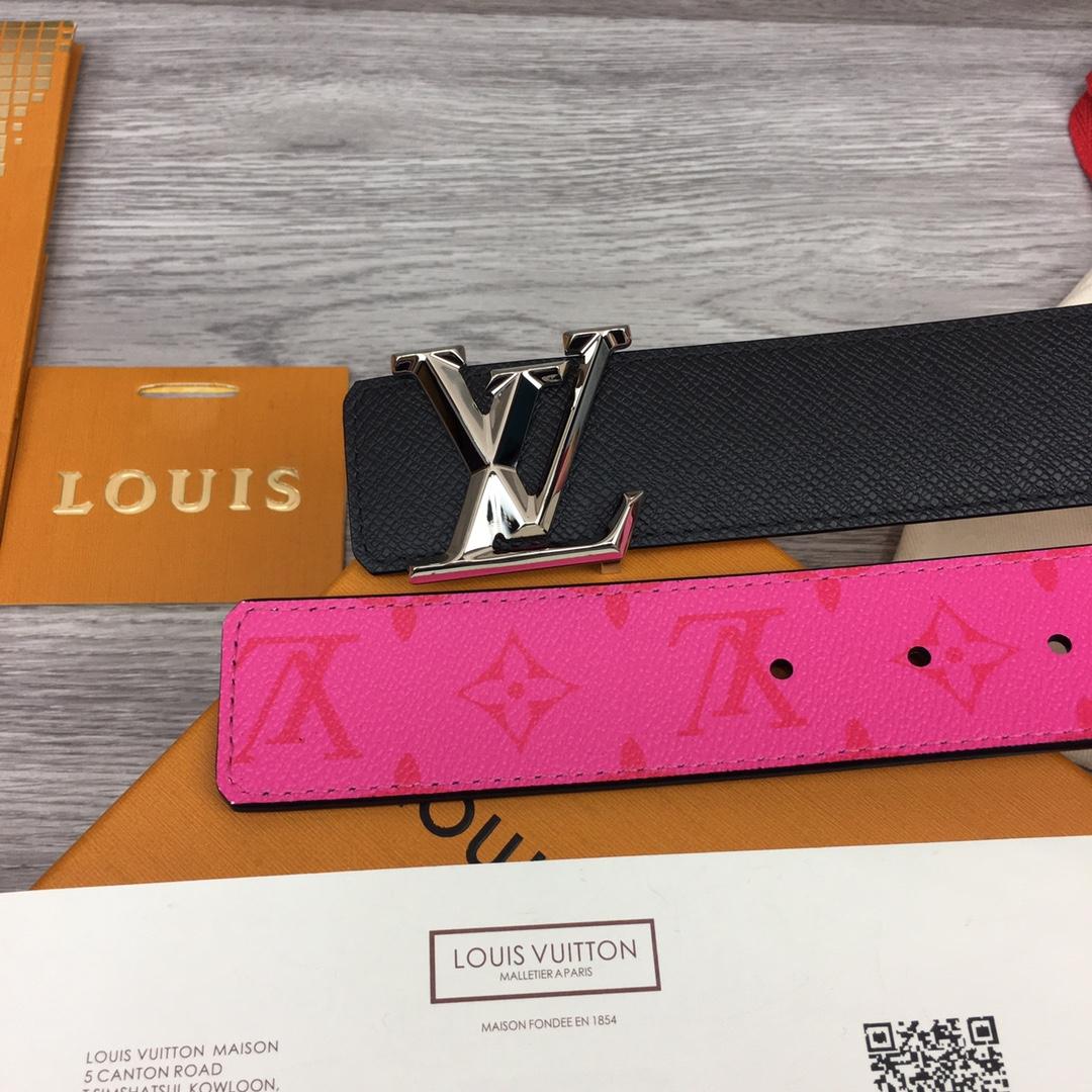 Louis Vuitton LV Pyramide 40mm Reversible - DopestKickz
