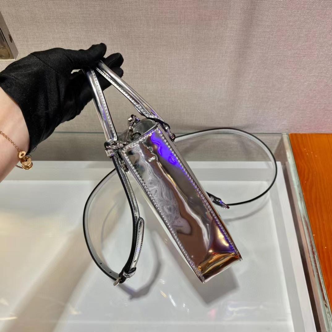 Prada Small Brushed Leather Tote(17.5-15-5cm) - DopestKickz