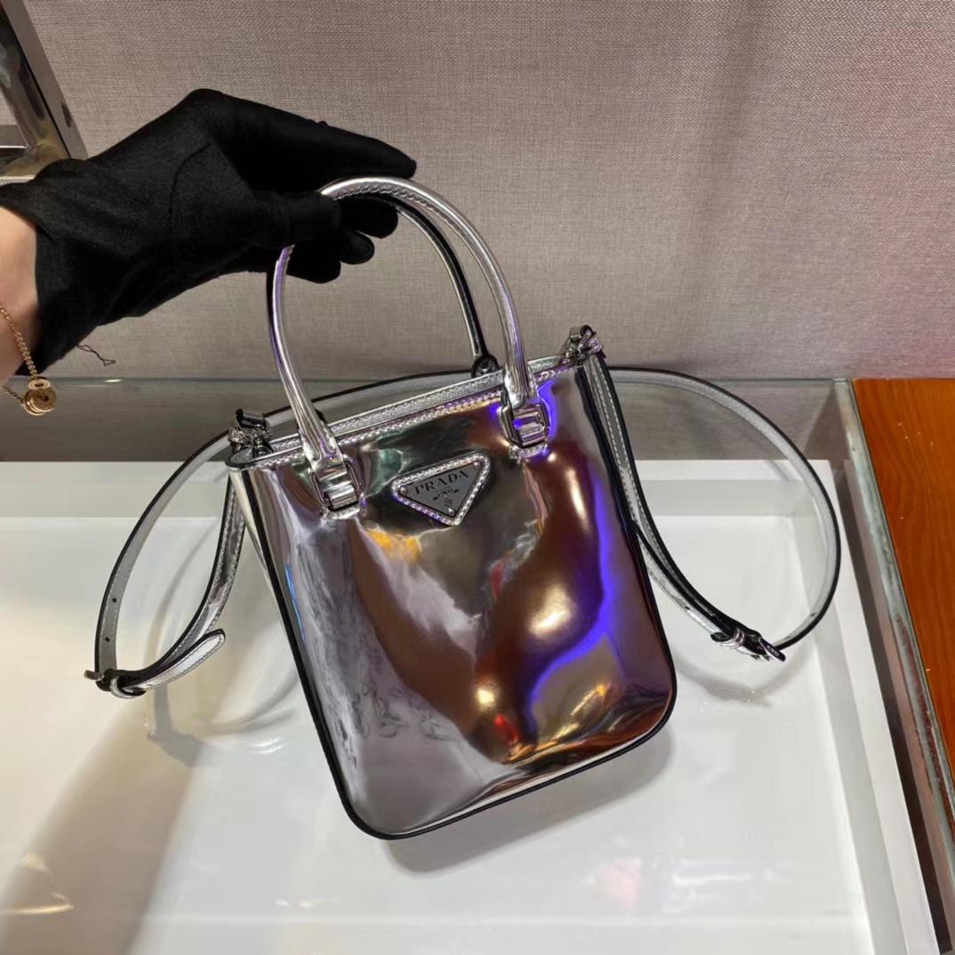 Prada Small Brushed Leather Tote(17.5-15-5cm) - DopestKickz