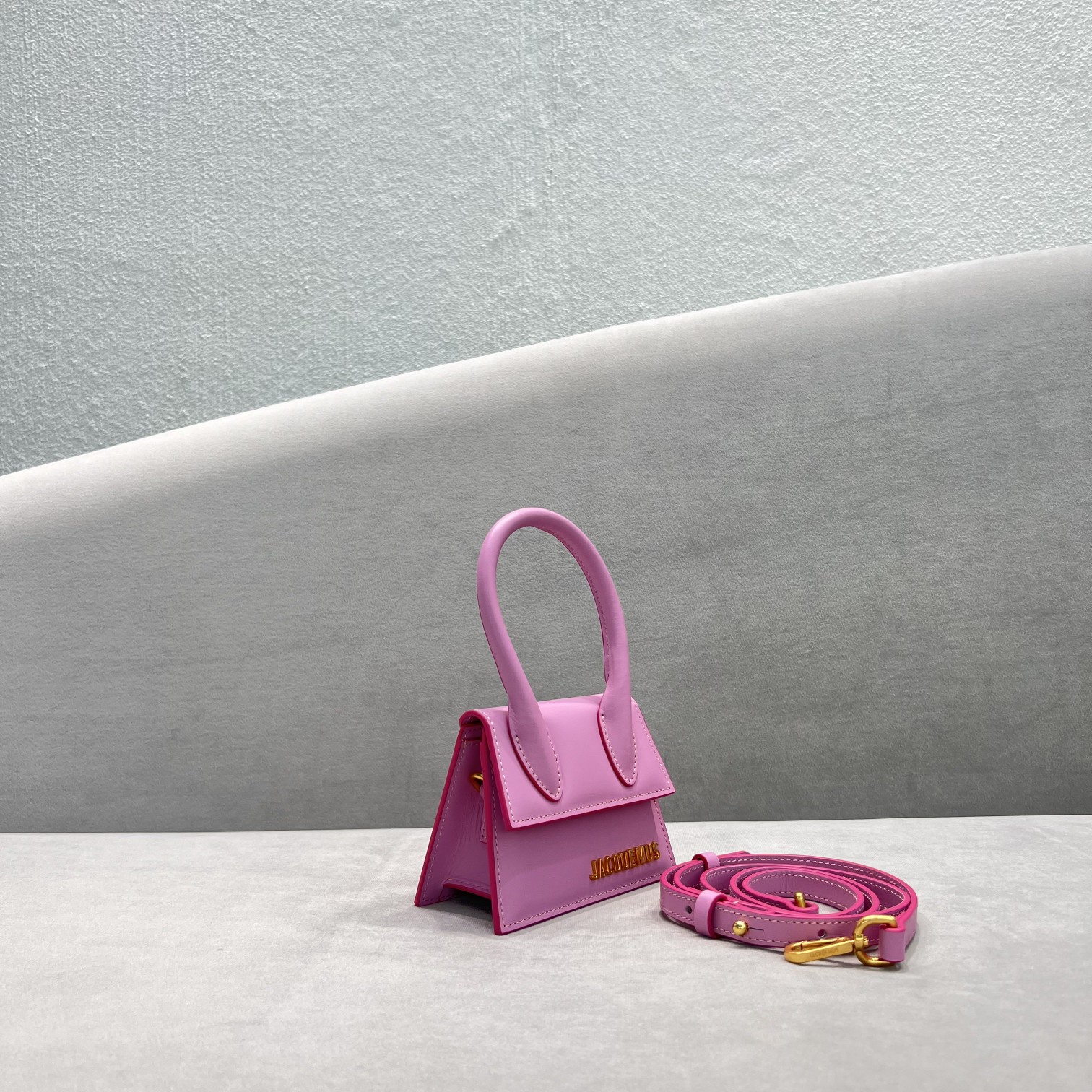 Jacquemus Le Chiquito Signature Mini Handbag(12-8-5cm) - DopestKickz