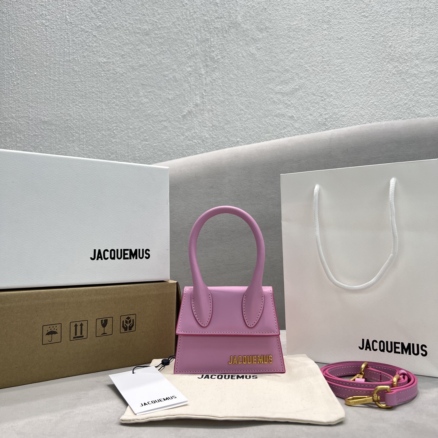 Jacquemus Le Chiquito Signature Mini Handbag(12-8-5cm) - DopestKickz