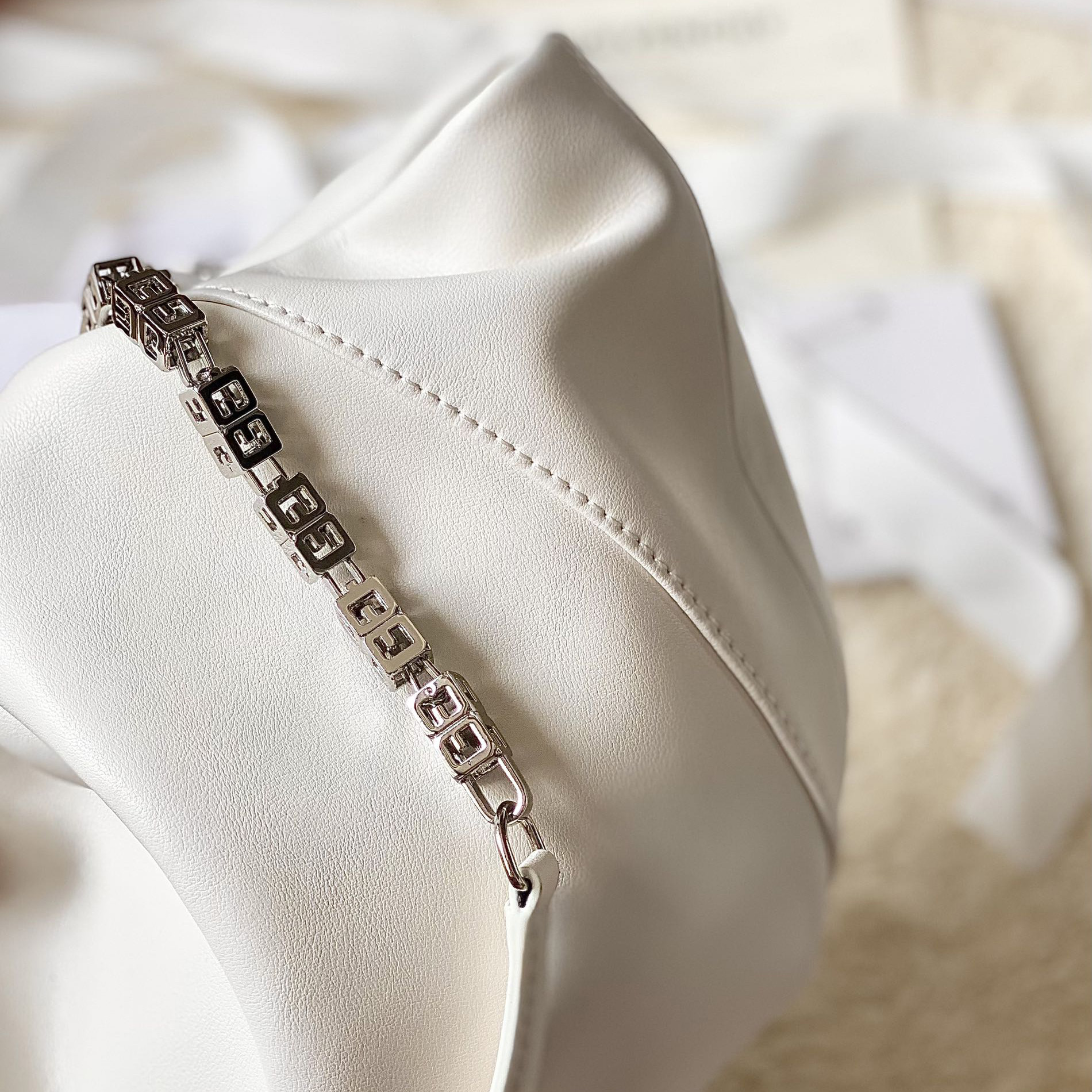 Givenchy Small Kenny Bag In Smooth Leather - Ivory(32-22-17cm) - DopestKickz