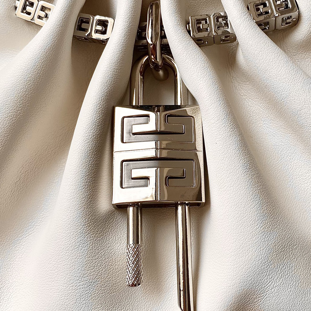 Givenchy Small Kenny Bag In Smooth Leather - Ivory(32-22-17cm) - DopestKickz