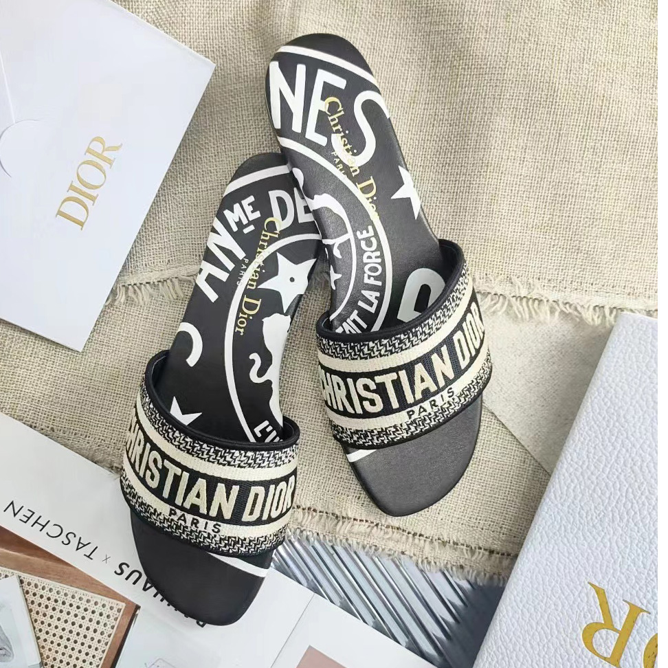 Dior Dway Slide - DopestKickz