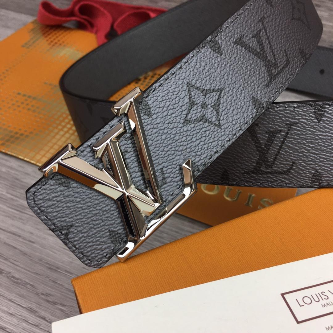Louis Vuitton LV Pyramide 40mm Reversible - DopestKickz