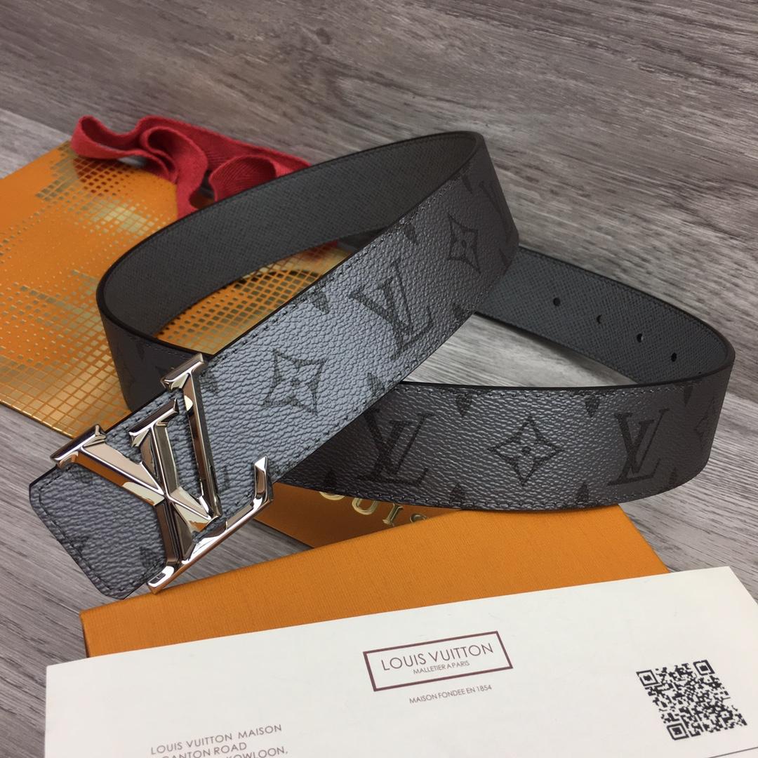 Louis Vuitton LV Pyramide 40mm Reversible - DopestKickz