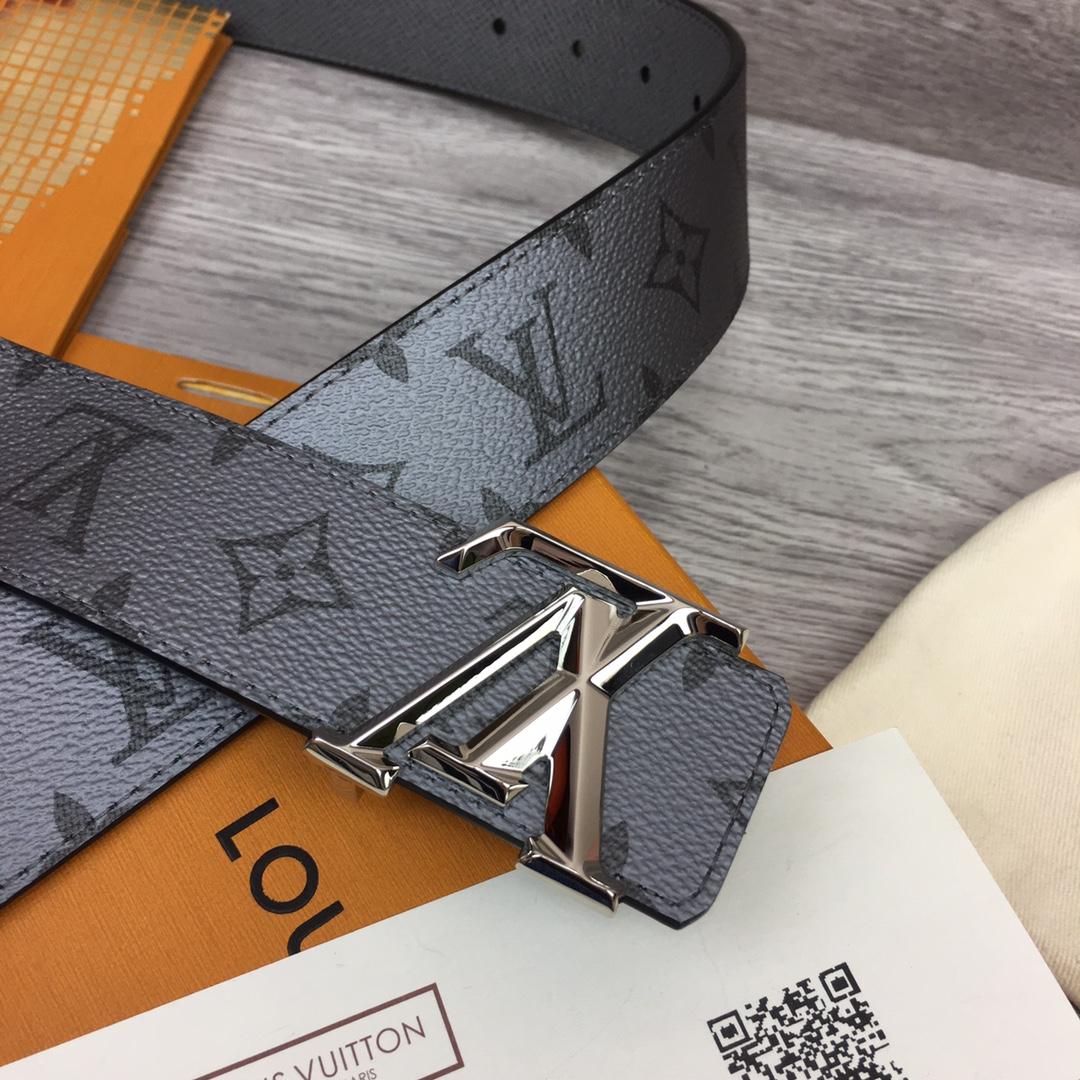 Louis Vuitton LV Pyramide 40mm Reversible - DopestKickz