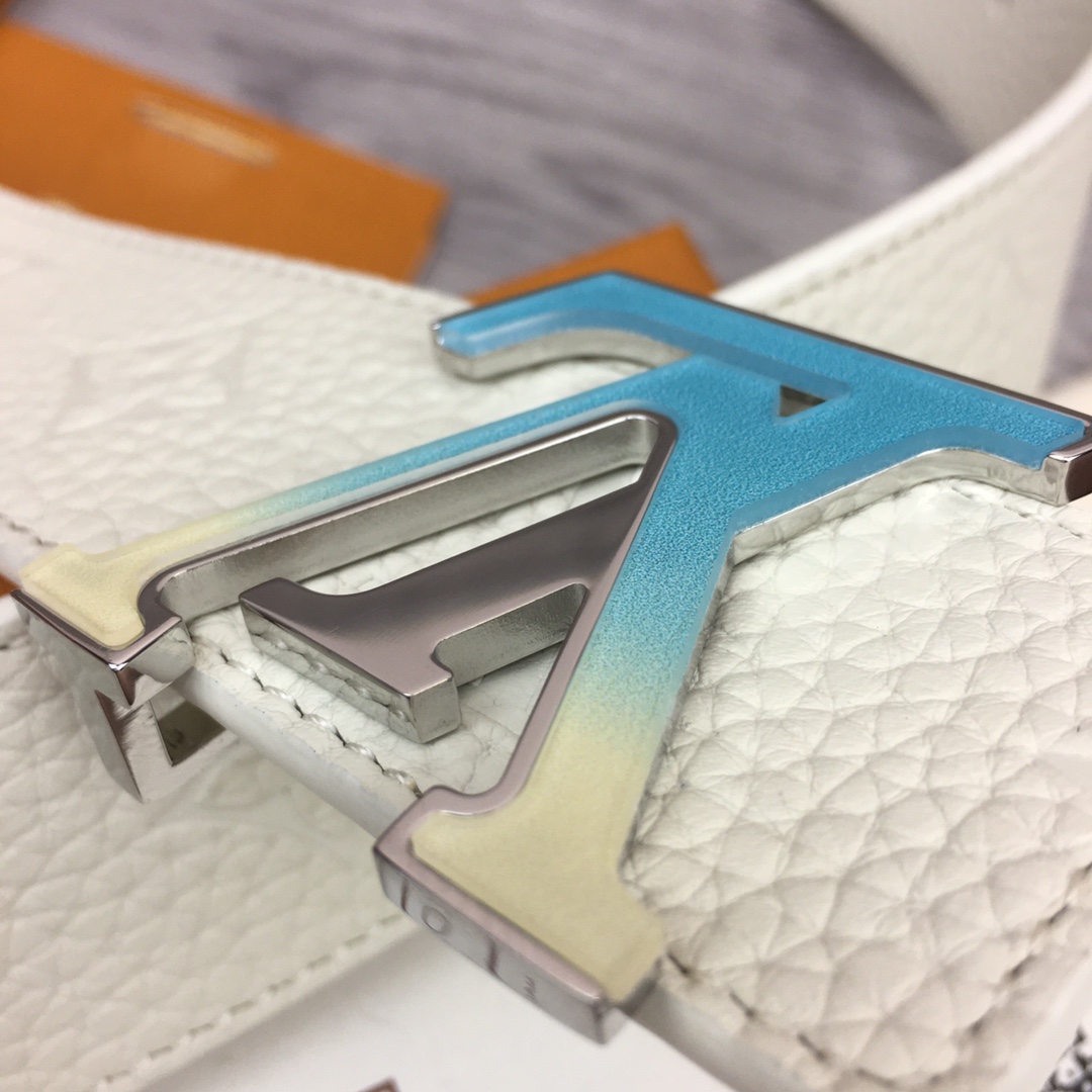 Louis Vuitton LV Spotlight 40MM Reversible Belt - DopestKickz