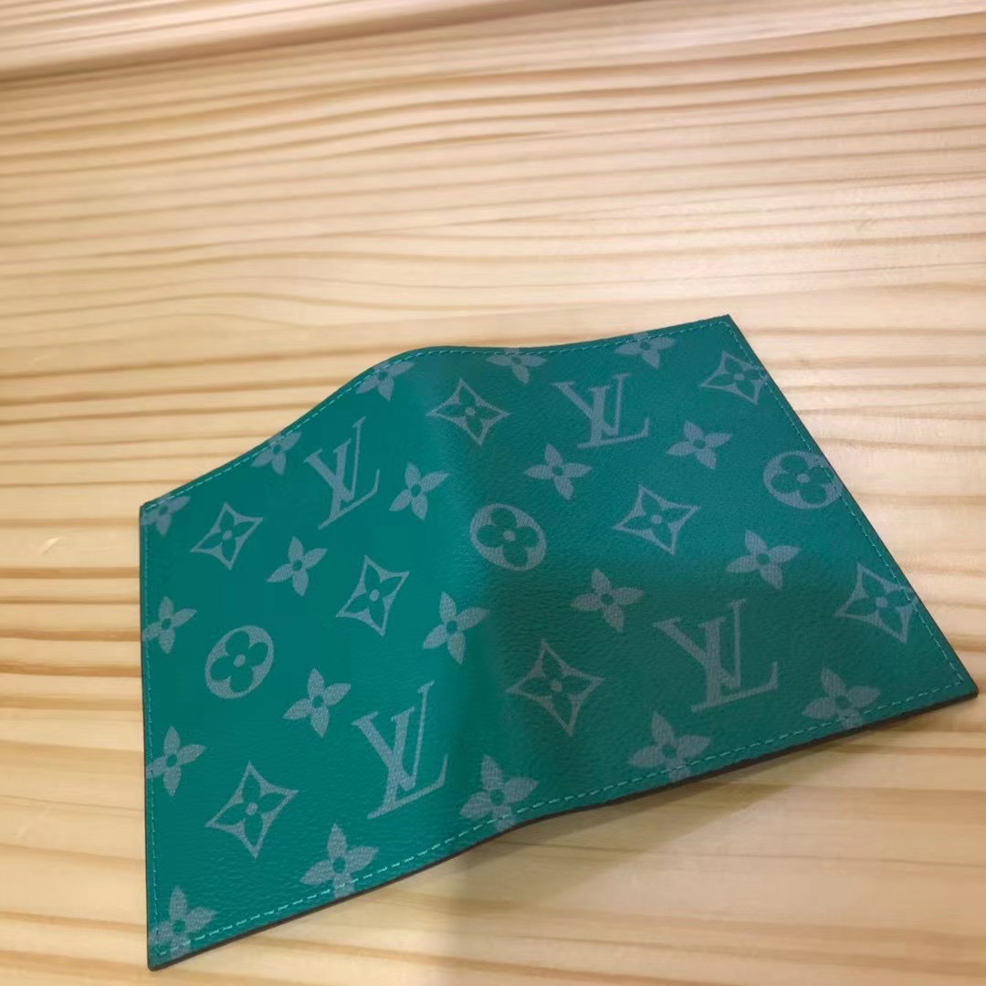 Louis Vuitton Pocket Organizer  - DopestKickz