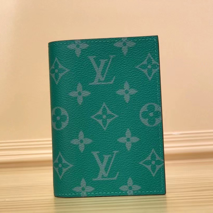 Louis Vuitton Pocket Organizer  - DopestKickz