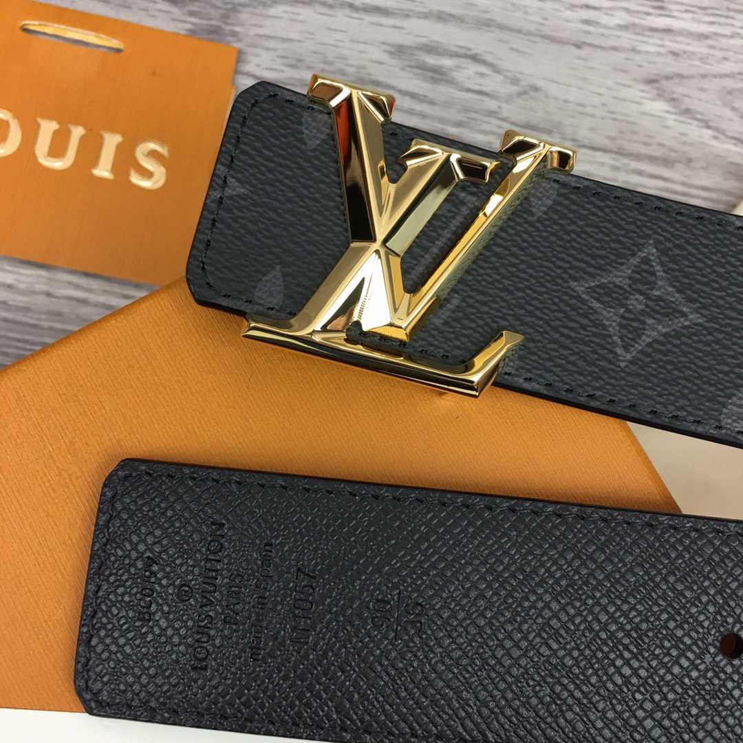 Louis Vuitton LV Pyramide 40mm Reversible - DopestKickz