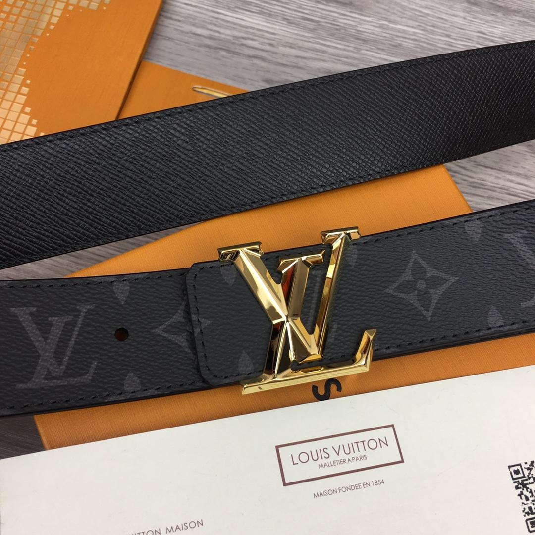 Louis Vuitton LV Pyramide 40mm Reversible - DopestKickz