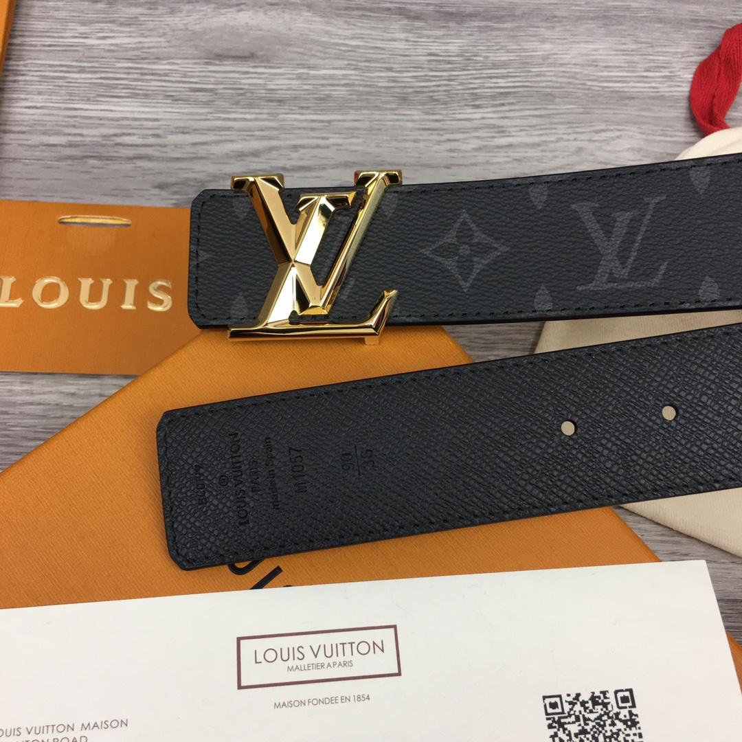 Louis Vuitton LV Pyramide 40mm Reversible - DopestKickz