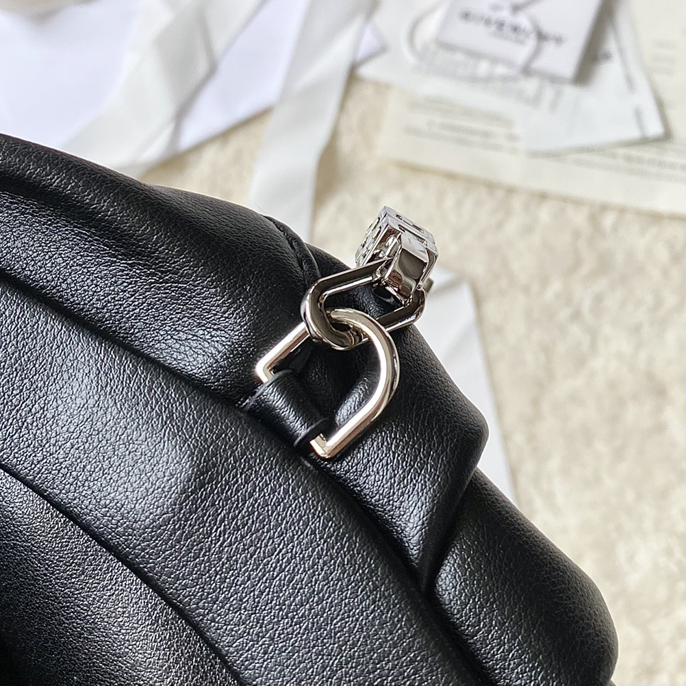 Givenchy Small Kenny Bag In Smooth Leather - Black(32-22-17cm) - DopestKickz