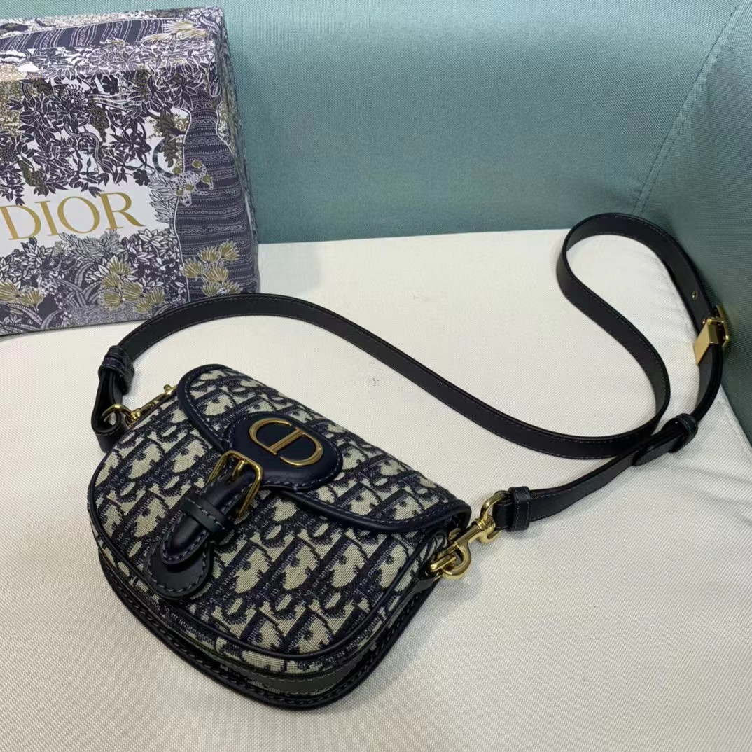 Dior Bobby Mini Bag (18-14-4cm) - DopestKickz