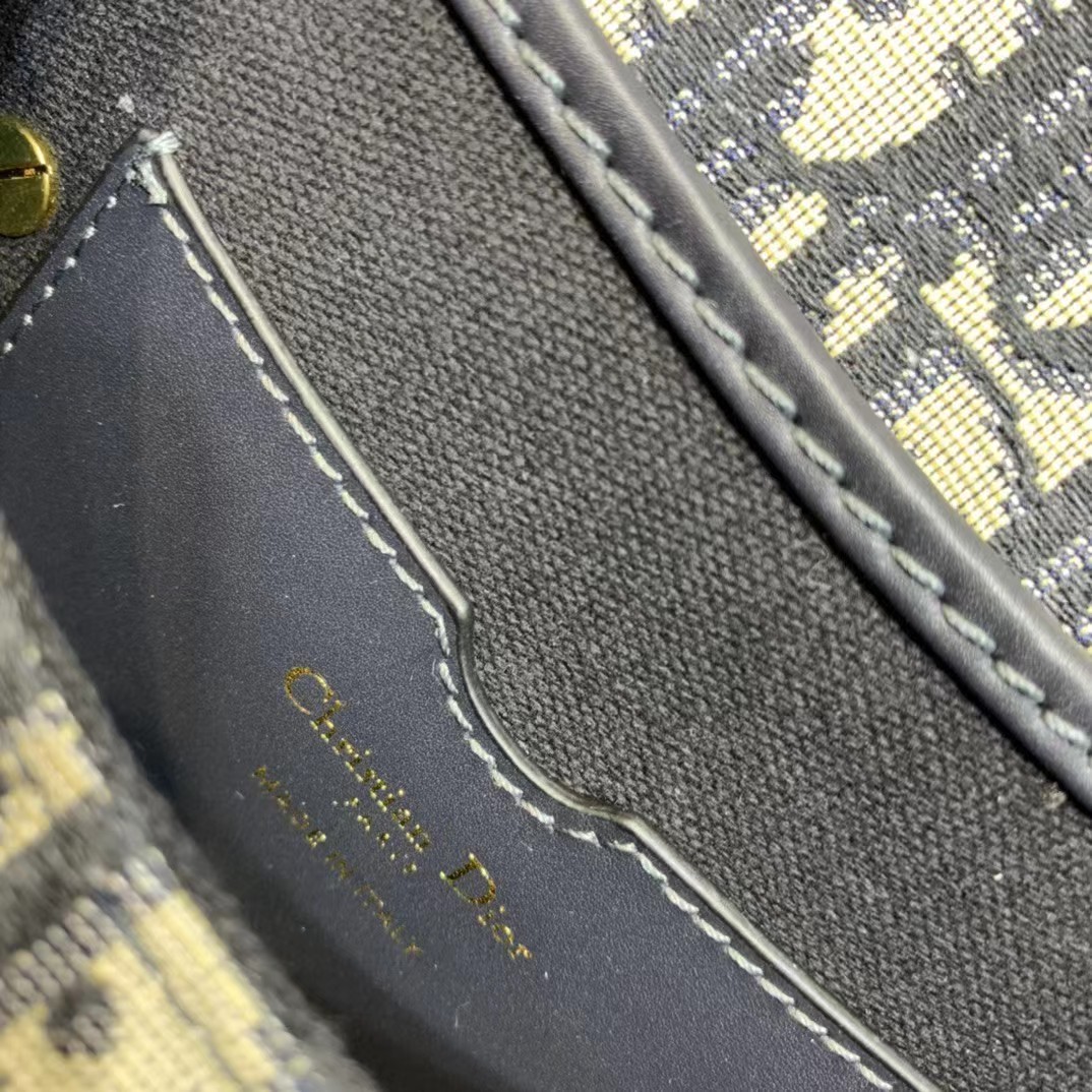 Dior Bobby Mini Bag (18-14-4cm) - DopestKickz