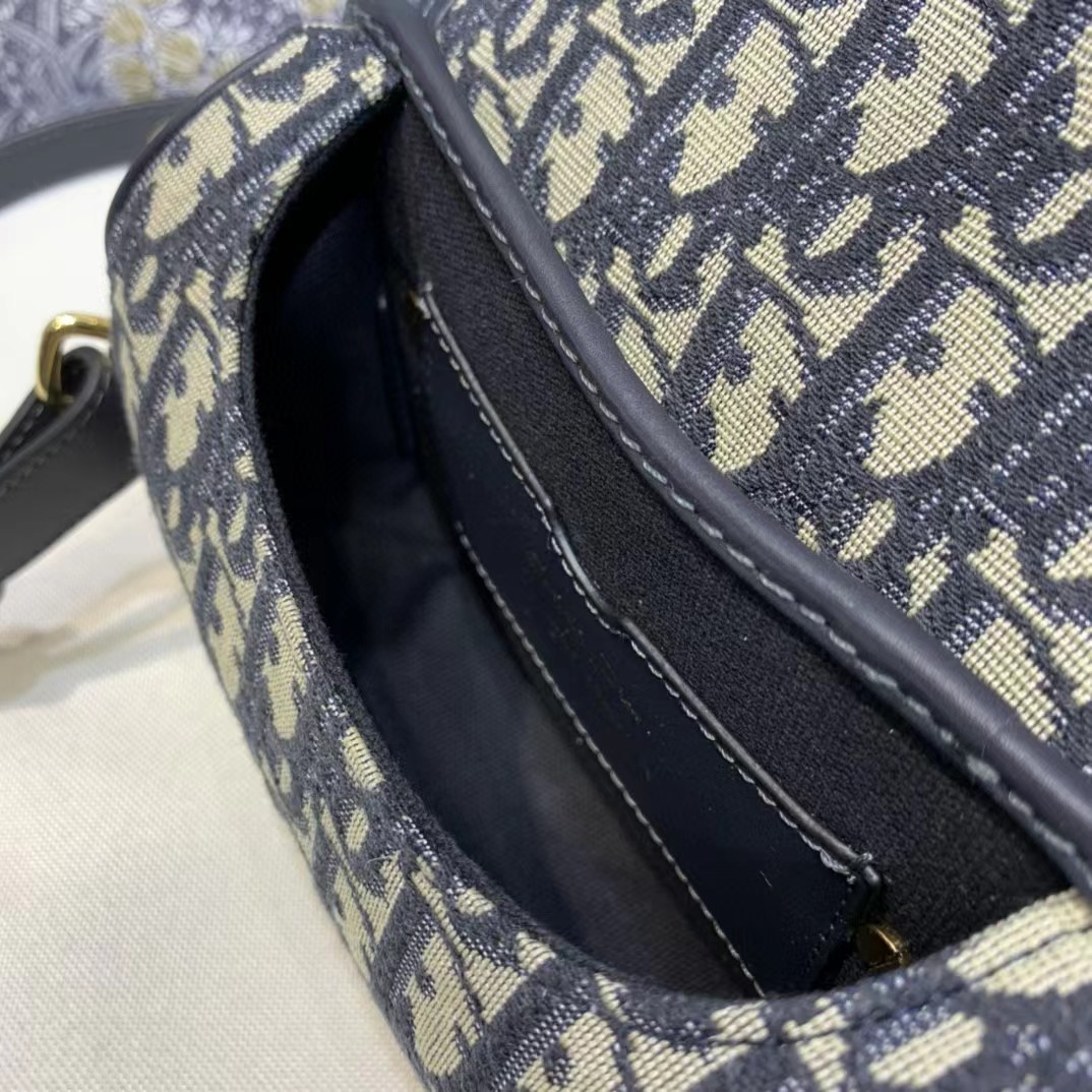 Dior Bobby Mini Bag (18-14-4cm) - DopestKickz