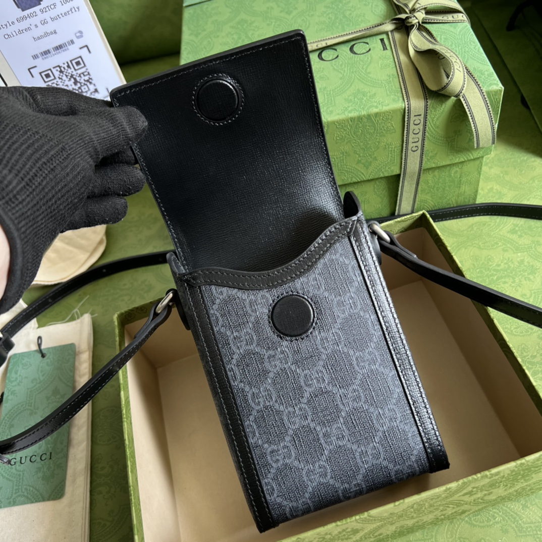 Gucci Black Mini GG Supreme Pouch(11.5-17-4cm) - DopestKickz