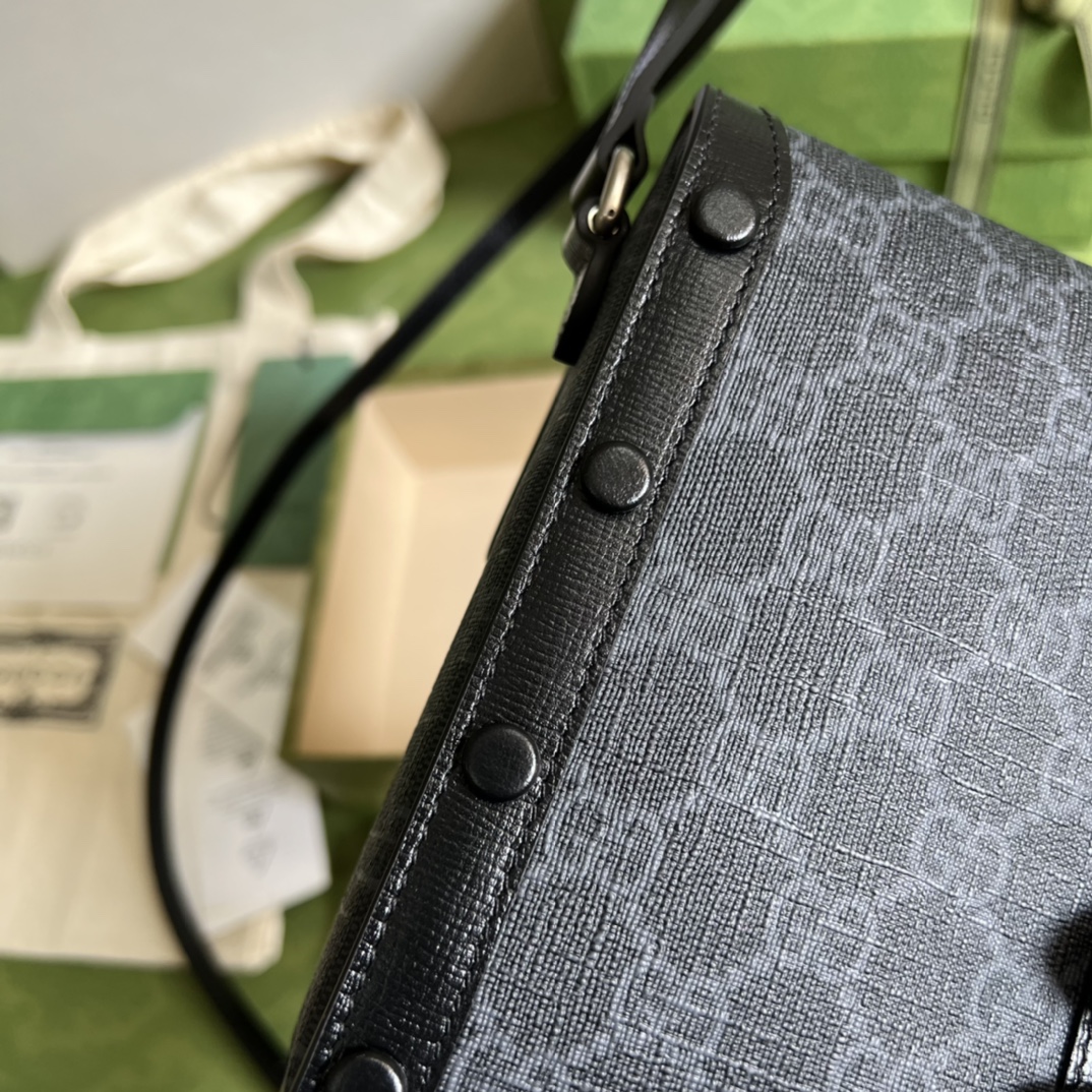 Gucci Black Mini GG Supreme Pouch(11.5-17-4cm) - DopestKickz