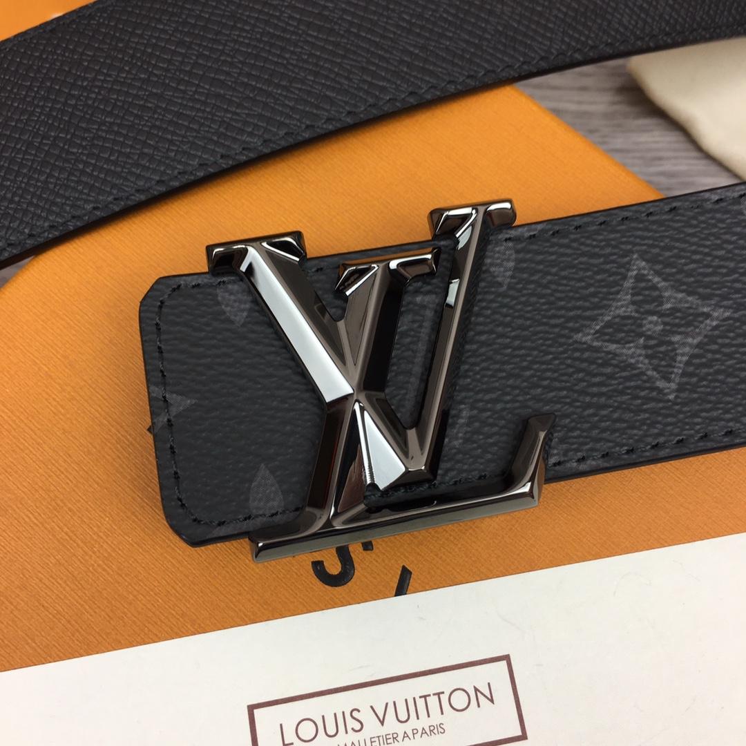 Louis Vuitton LV Pyramide 40mm Reversible - DopestKickz