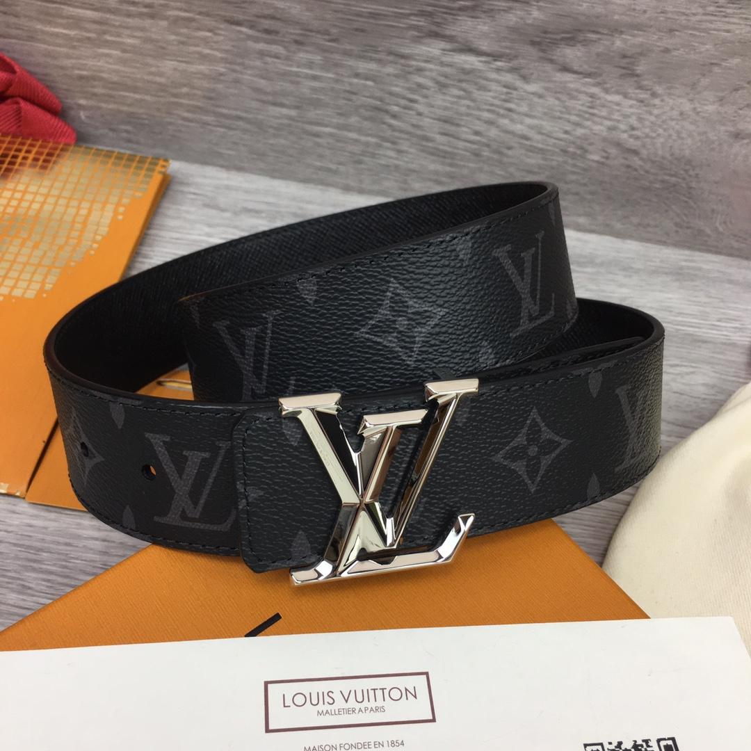 Louis Vuitton LV Pyramide 40mm Reversible - DopestKickz