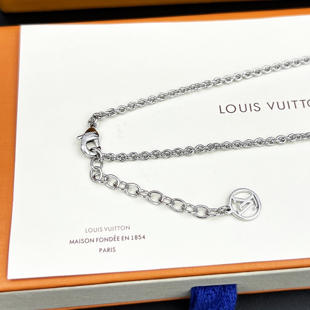 Louis Vuitton Louise By Night Necklace     M00759 - DopestKickz