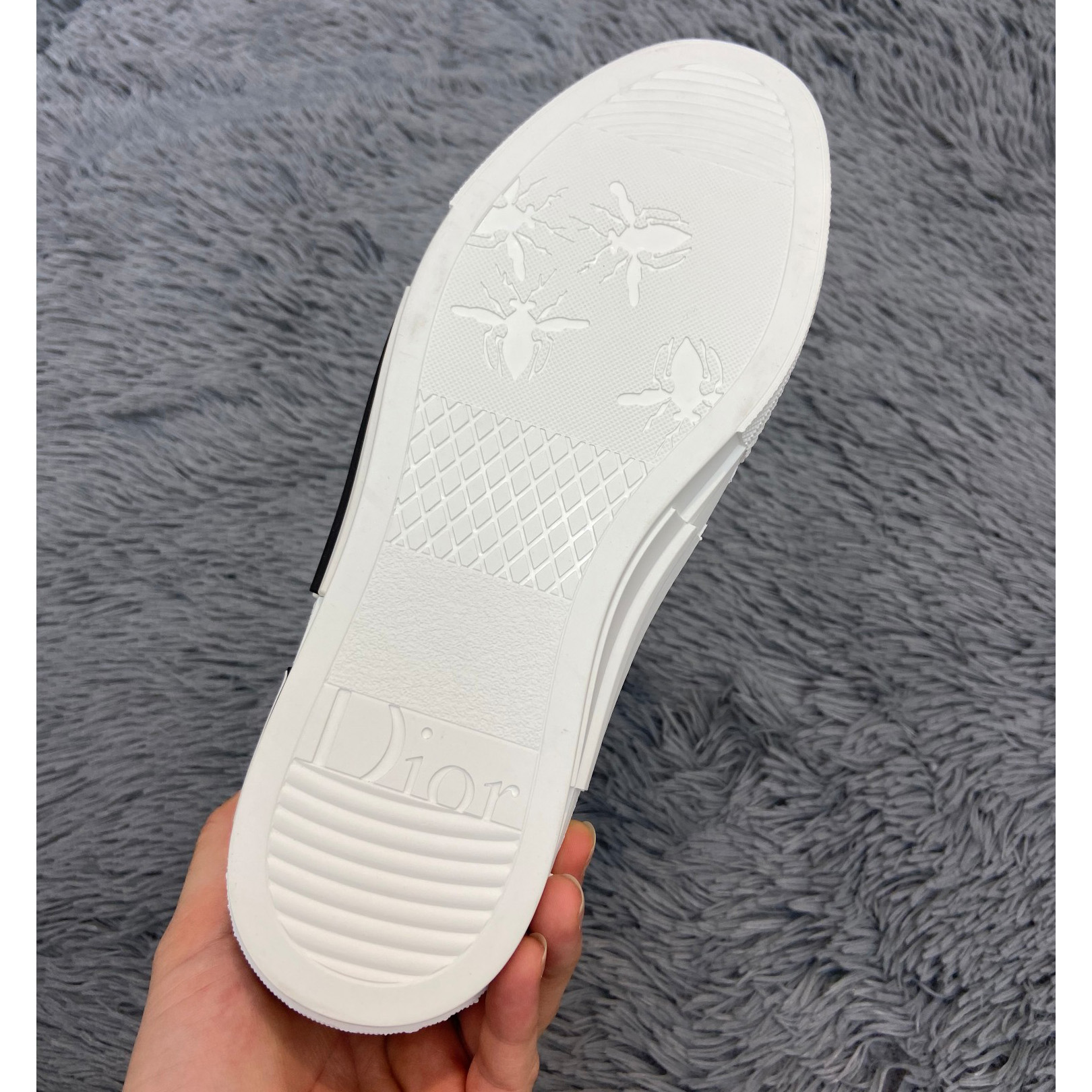 Dior B23 High-Top Sneaker - DopestKickz