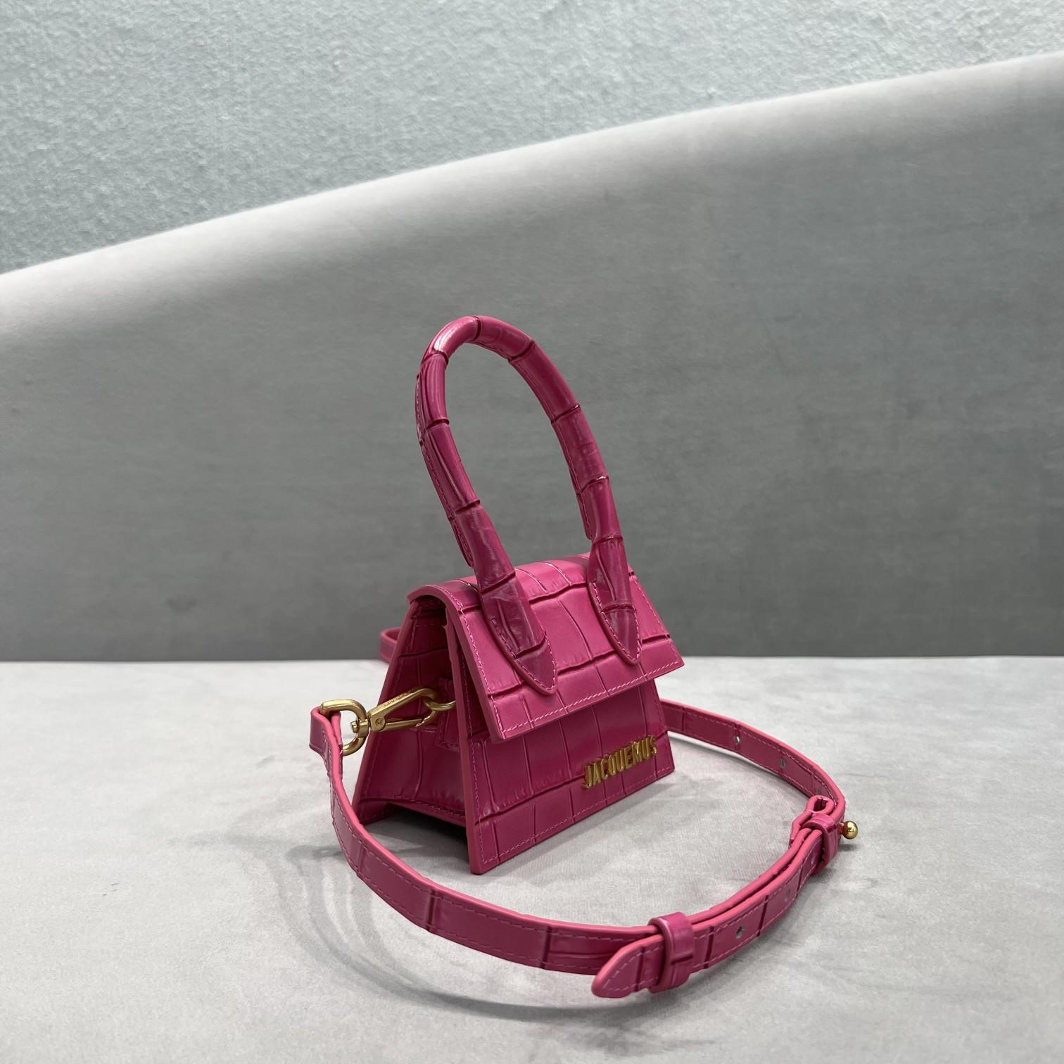 Jacquemus Le Chiquito Signature Mini Handbag(12-8-5cm) - DopestKickz