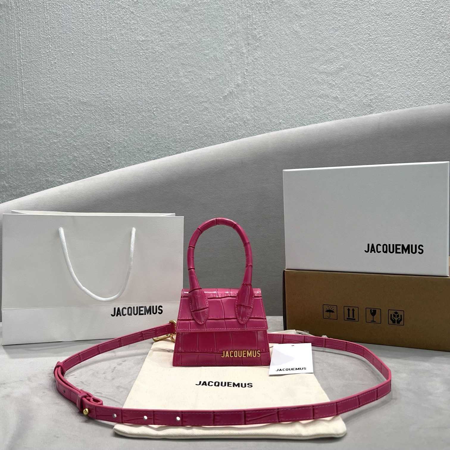 Jacquemus Le Chiquito Signature Mini Handbag(12-8-5cm) - DopestKickz