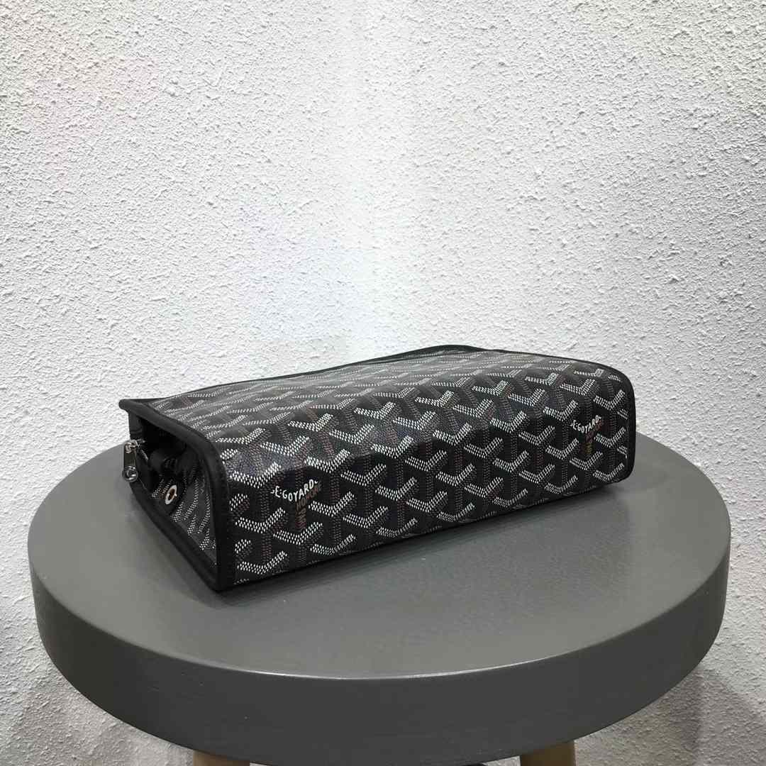 Goyard Jouvence Toiletry Bag (24.5-20-7cm) - DopestKickz