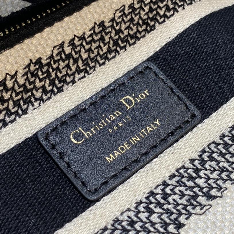 Dior Medium Lady D-Lite Bag   24cm - DopestKickz