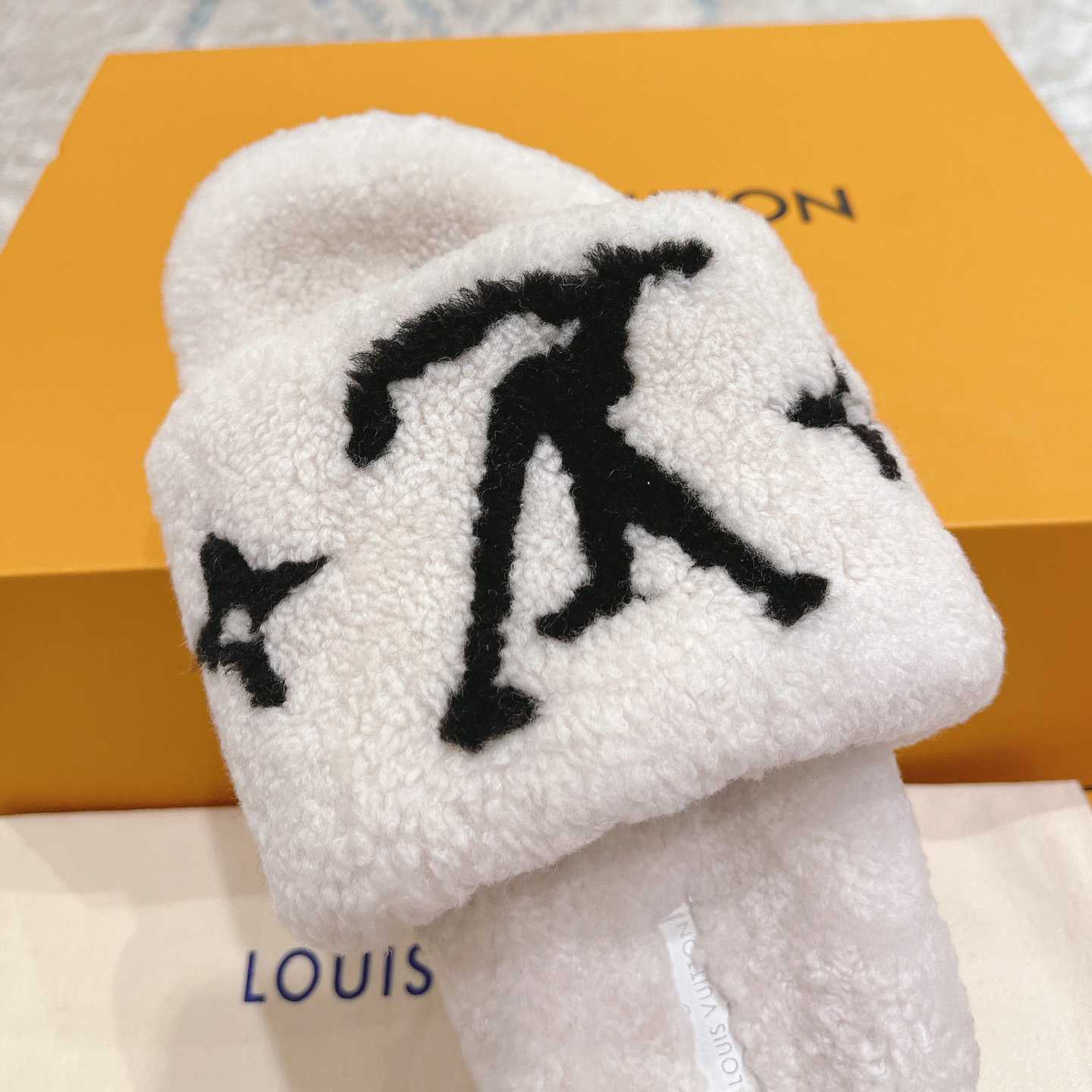 Louis Vuitton Paseo Flat Comfort Mule    - DopestKickz