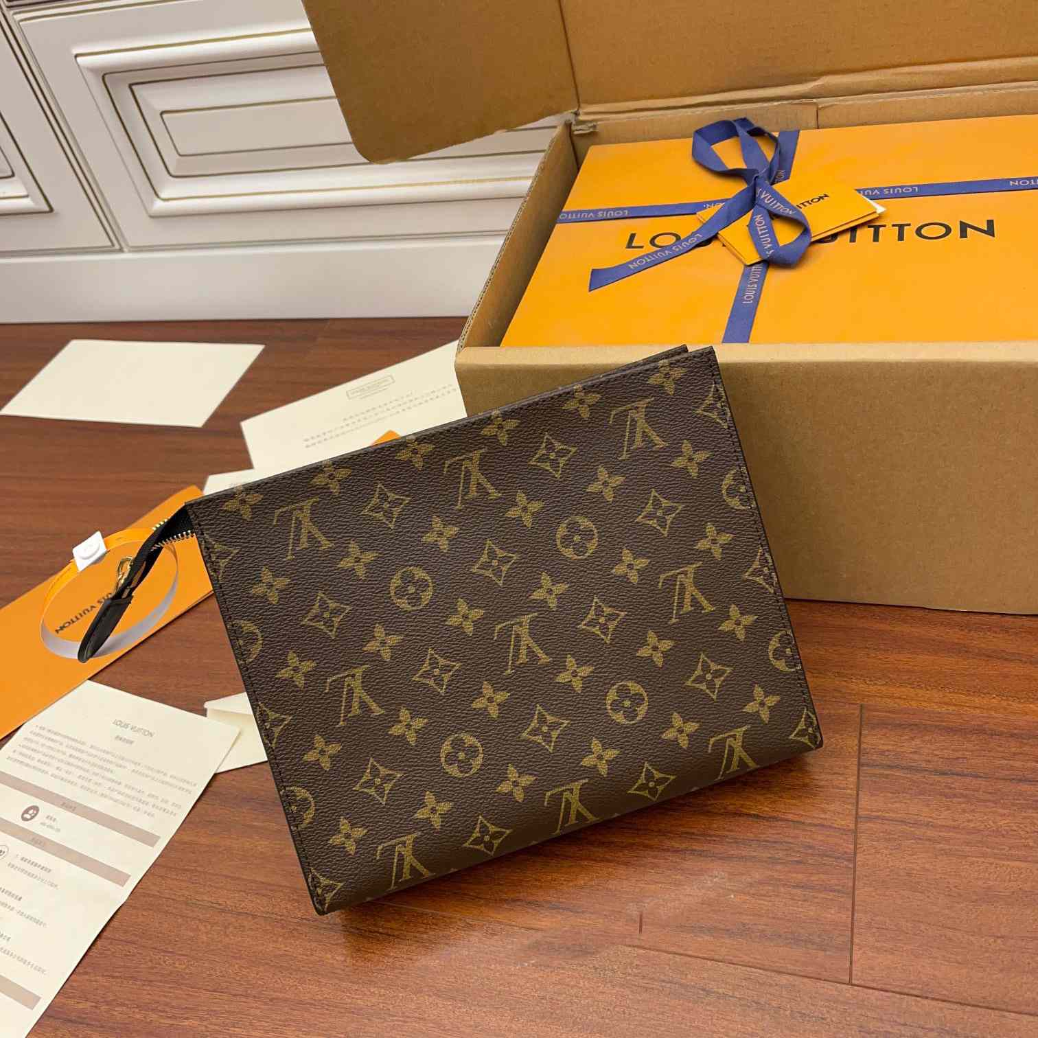 Louis Vuitton Poche Toilette NM(25-20-5.5cm)    M46037 - DopestKickz