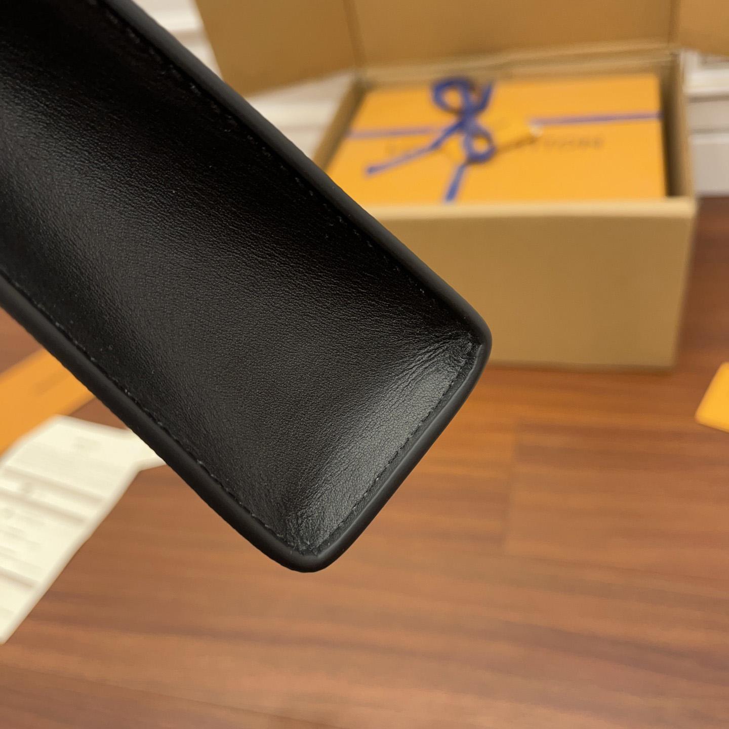 Louis Vuitton Poche Toilette NM(25-20-5.5cm)    M46037 - DopestKickz