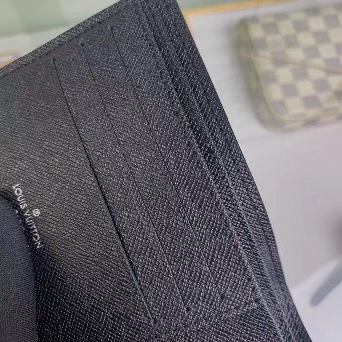 Louis Vuitton Multiple Wallet(11.5-9-1.5CM)     N62663 - DopestKickz