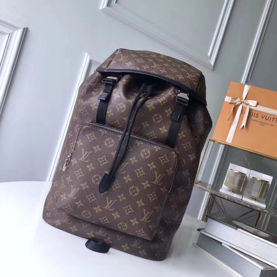 Louis Vuitton Christopher PM (22-44-15cm)   M43735 - DopestKickz