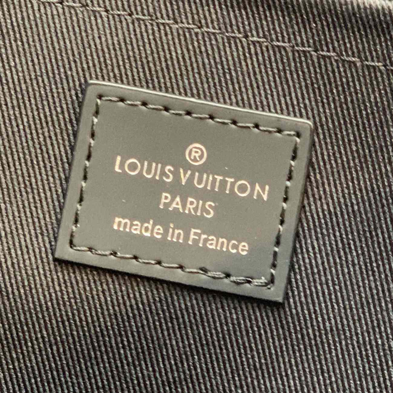 Louis Vuitton Discovery Pochette (34-25-2cm)    M62291 - DopestKickz