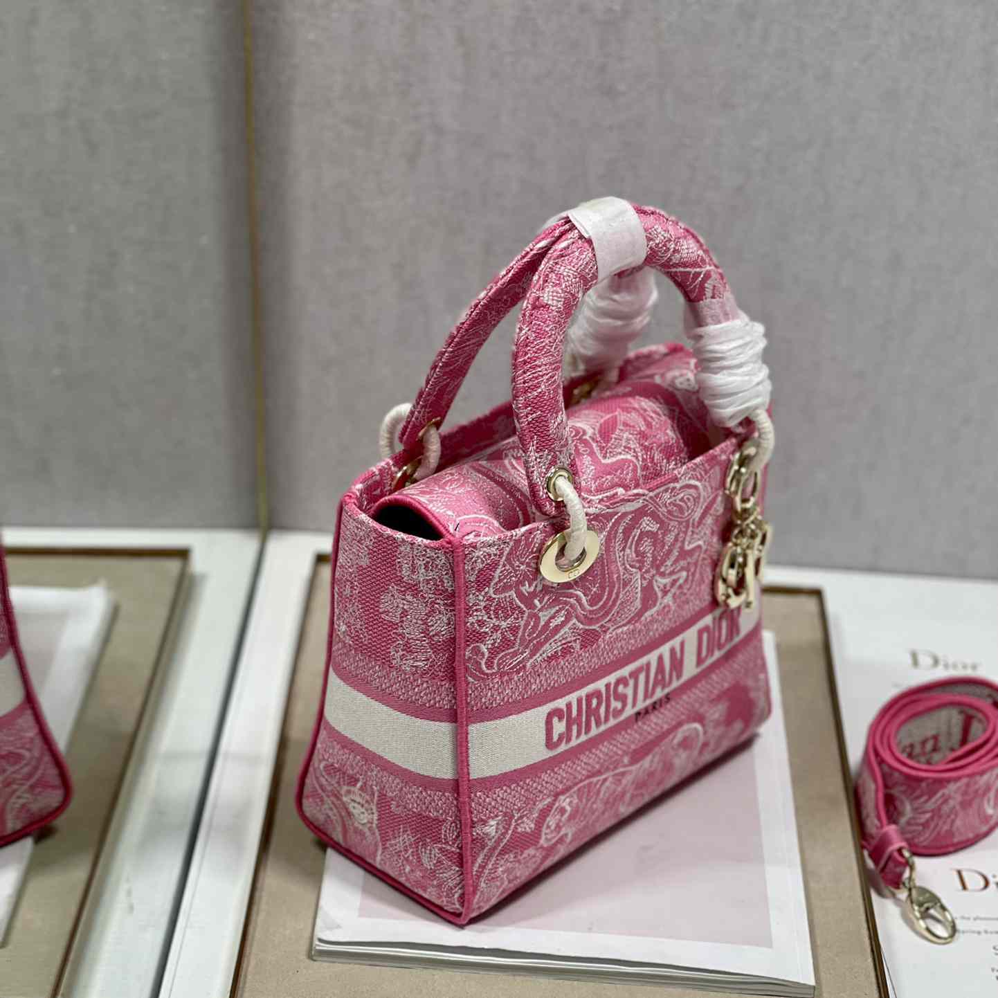 Dior Medium Lady D-Lite Bag(24-20-11cm) - DopestKickz