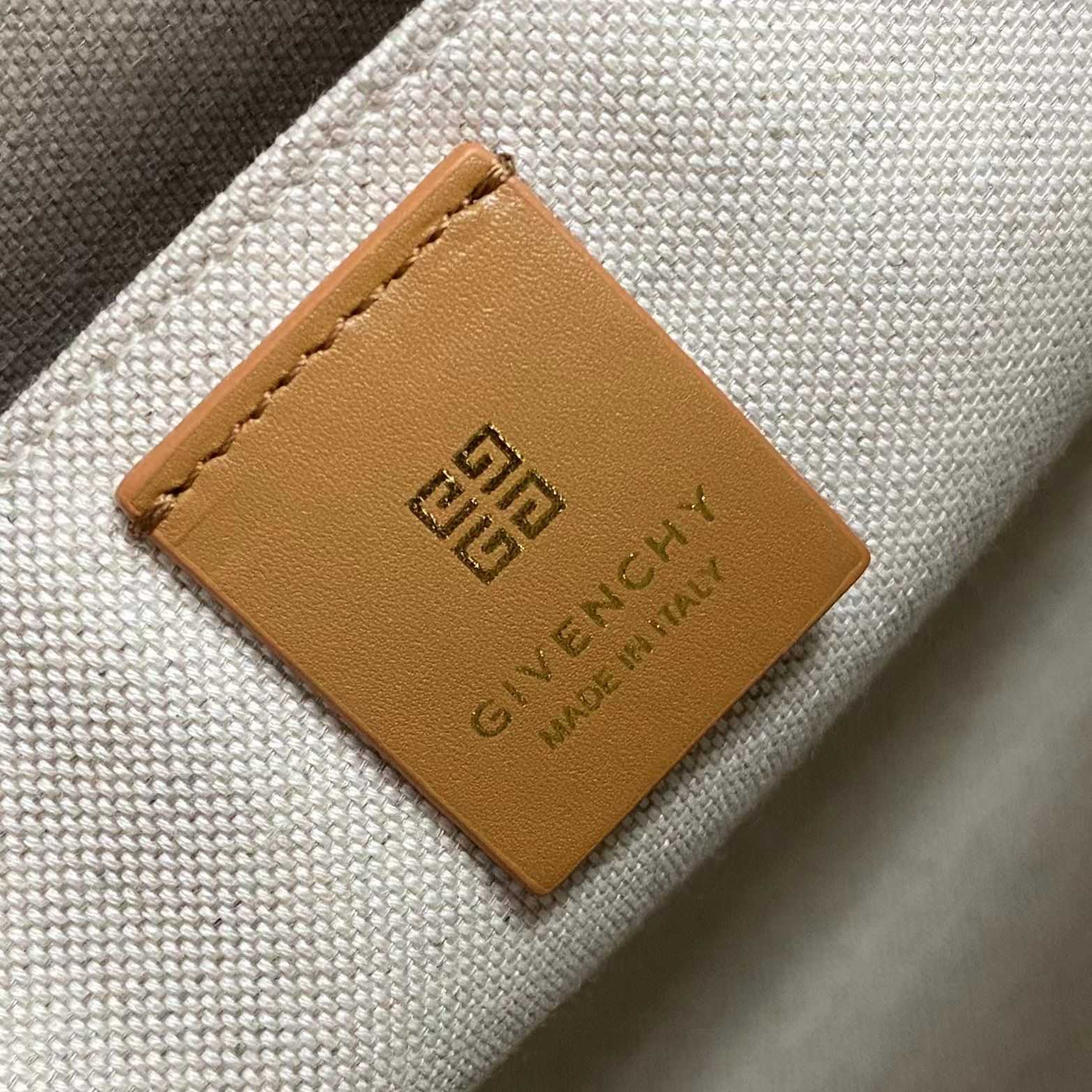 Givenchy Medium G Tote Shopping Bag In 4G Embroidered Raffia(37-28-11 cm) - DopestKickz