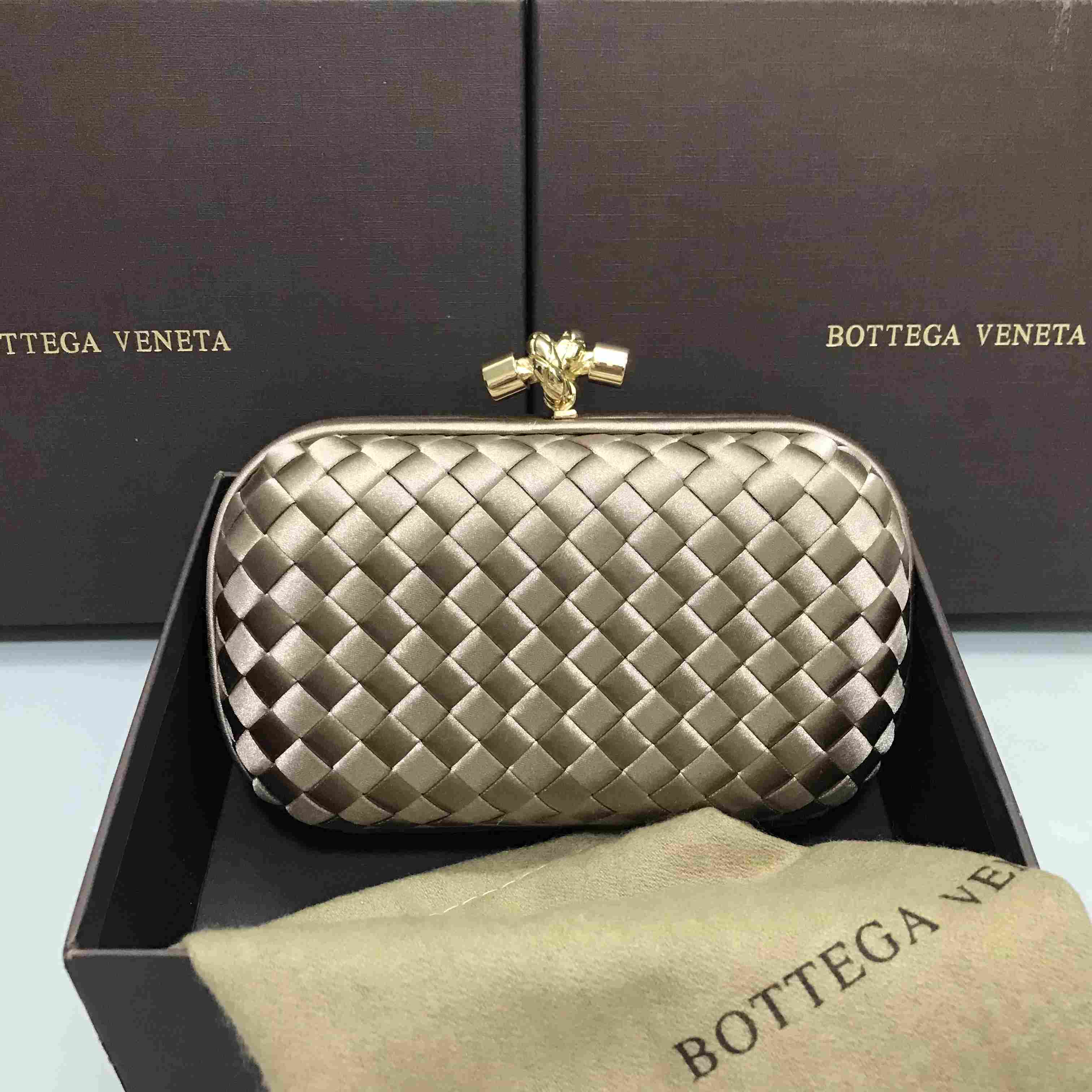 Bottega Veneta Pochette Knot Silk Clutch Bag(16.5-10-5cm)   B7750 - DopestKickz