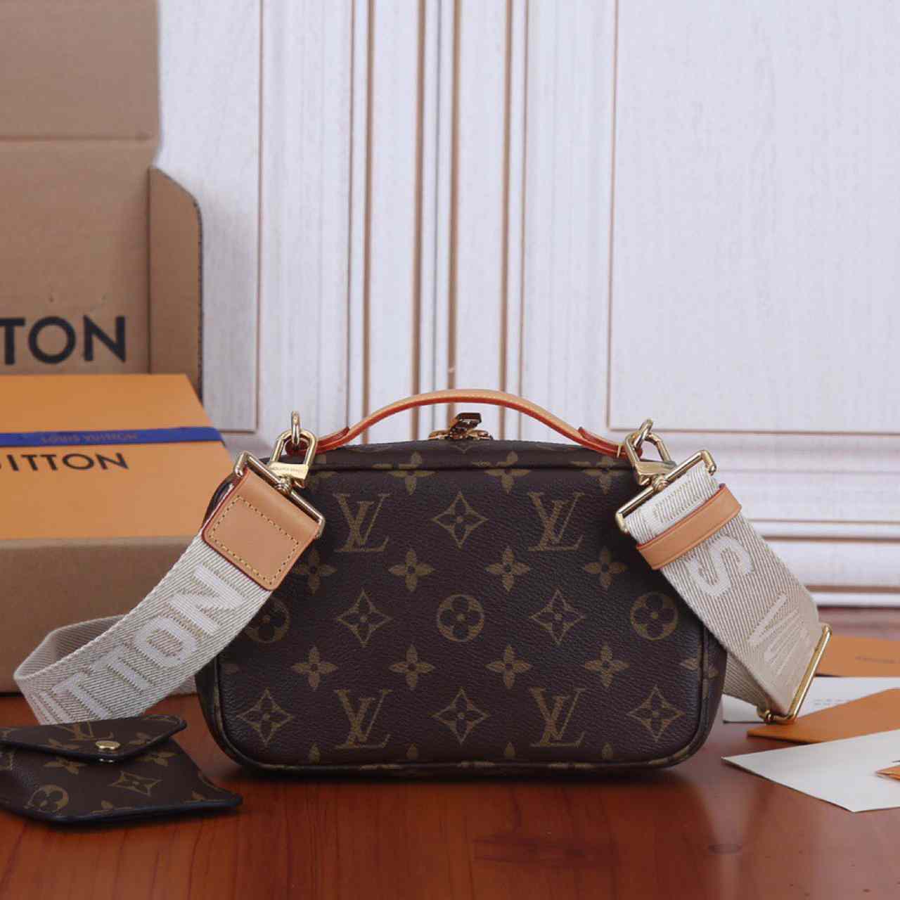 Louis Vuitton Utility Crossbody(18-11-10cm)   M80446 - DopestKickz