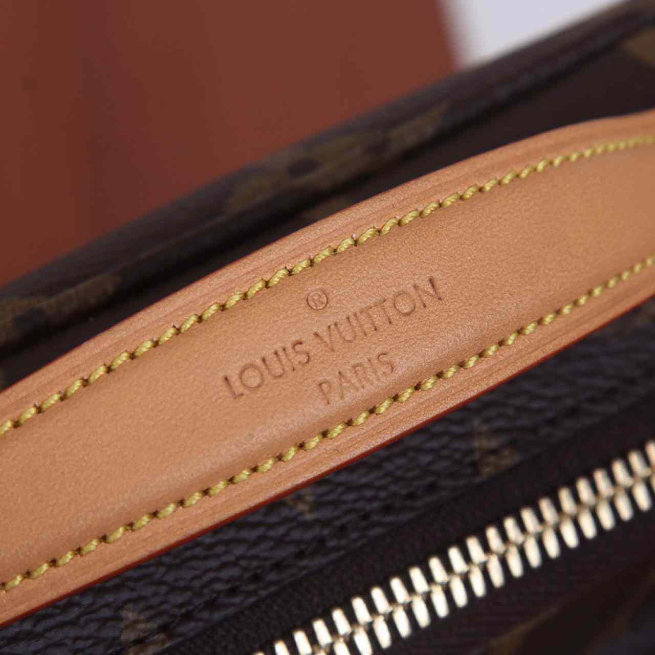 Louis Vuitton Utility Crossbody(18-11-10cm)   M80446 - DopestKickz