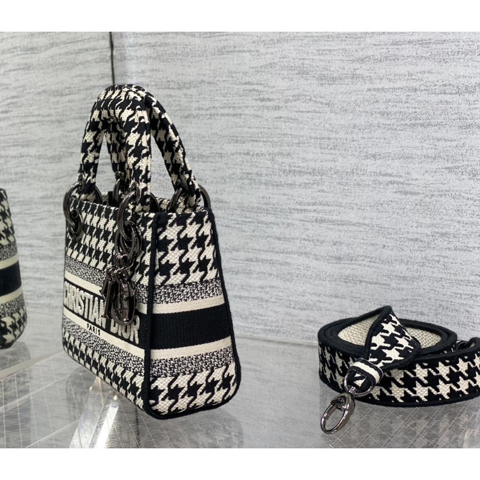 Dior Mini Lady D-Lite Bag   17cm - DopestKickz