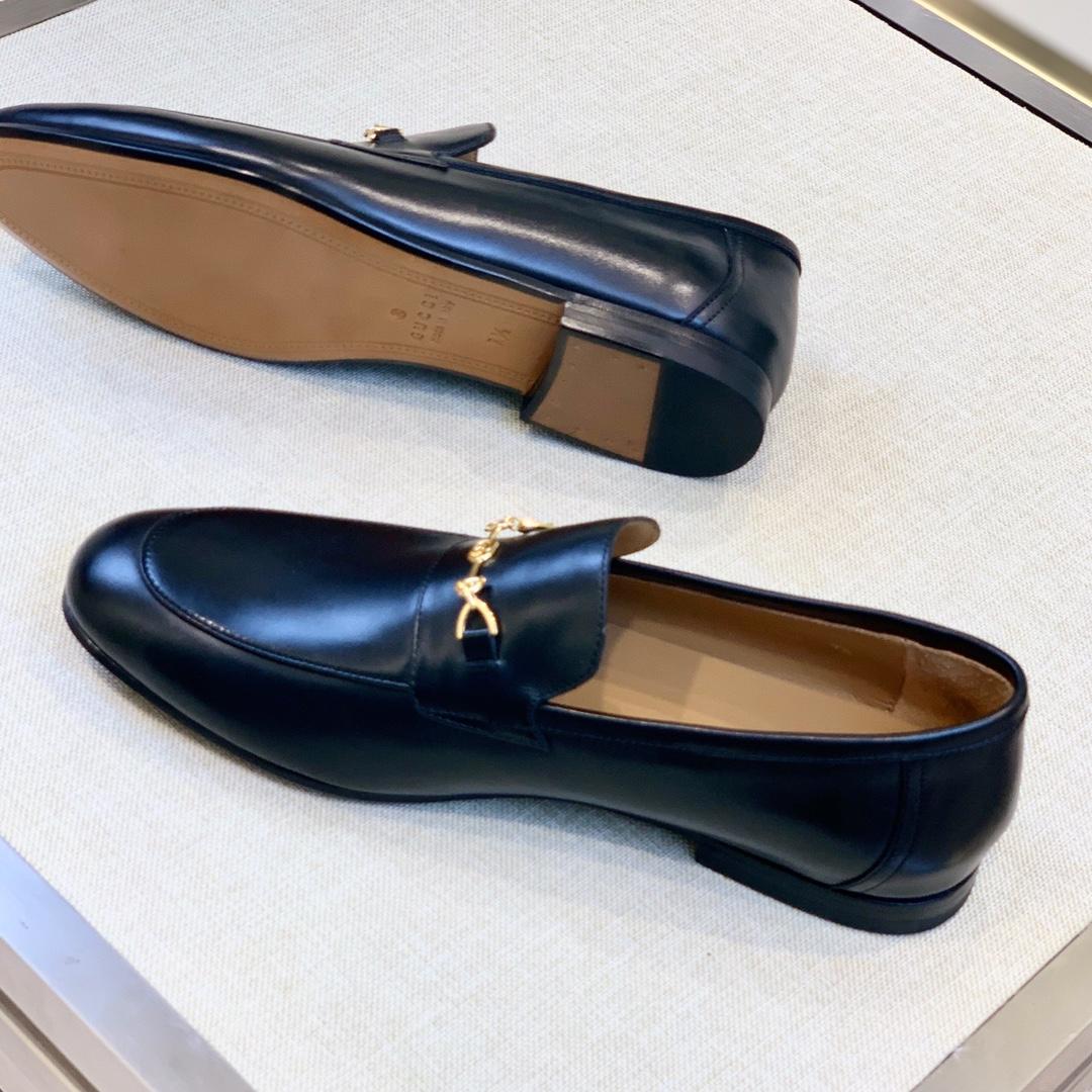 Gucci Men's Loafer With Horsebit - DopestKickz