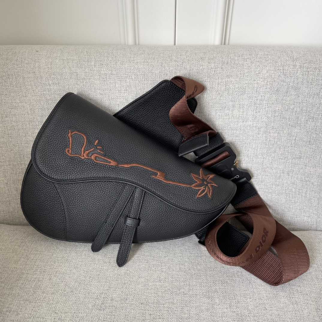 Dior Cactus Jack Dior Saddle Bag(26-19-4.5cm) - DopestKickz