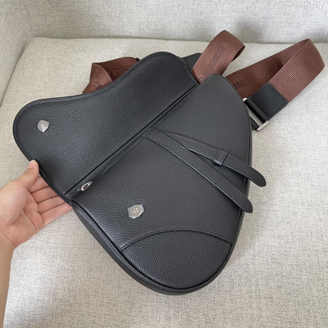 Dior Cactus Jack Dior Saddle Bag(26-19-4.5cm) - DopestKickz